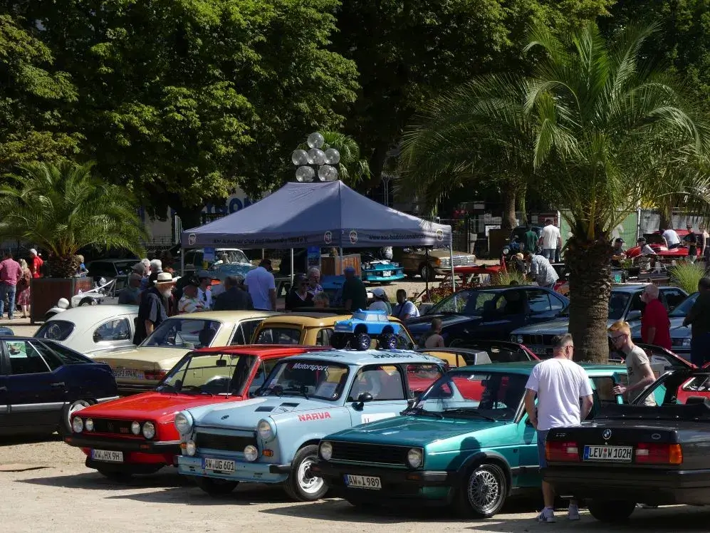 Ahr-Automobil-Club 1924 e.V. - Oldtimer - Oldtimer Im Park 2023 - Bild 01 von 93